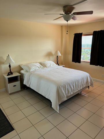 3465 Via Poinciana 806, Lake Worth, FL 33467