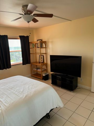 3465 Via Poinciana 806, Lake Worth, FL 33467