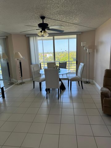 3465 Via Poinciana 806, Lake Worth, FL 33467