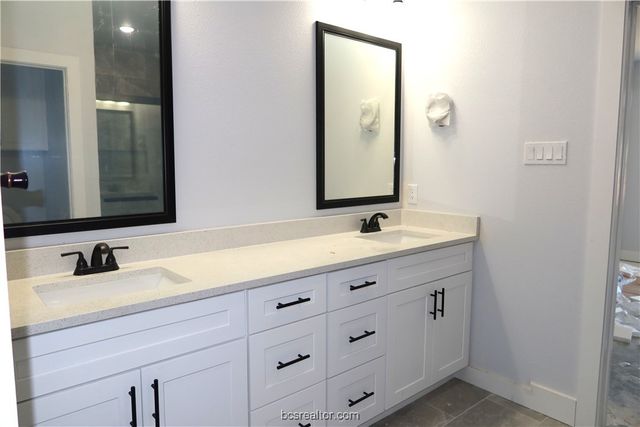 2002 Reagan Court, Bryan, TX 77802