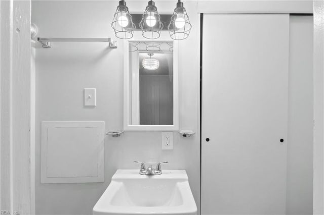 1402 Elder AVE, Chesapeake, VA 23325