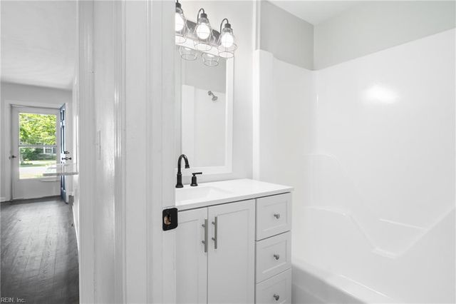 1402 Elder AVE, Chesapeake, VA 23325