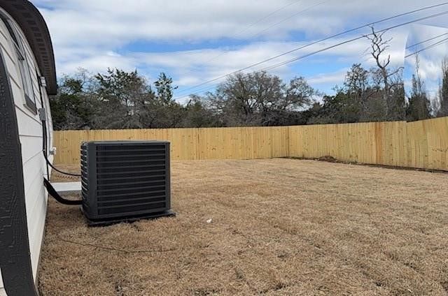 3513 Tomahawk Drive, Granbury, TX 76048