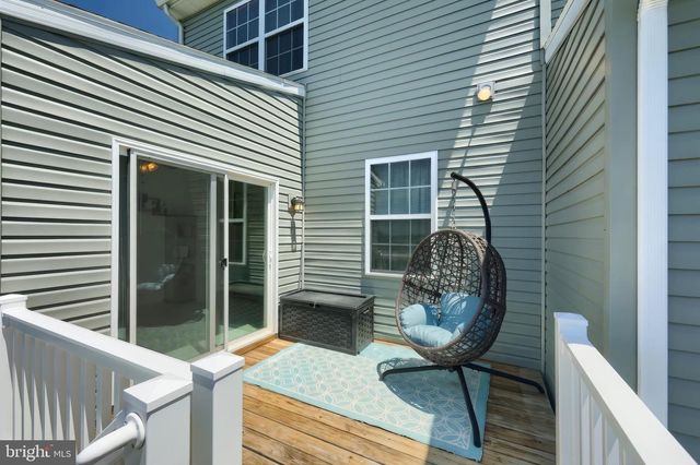 27 HOLSTEIN DR, Hanover, PA 17331