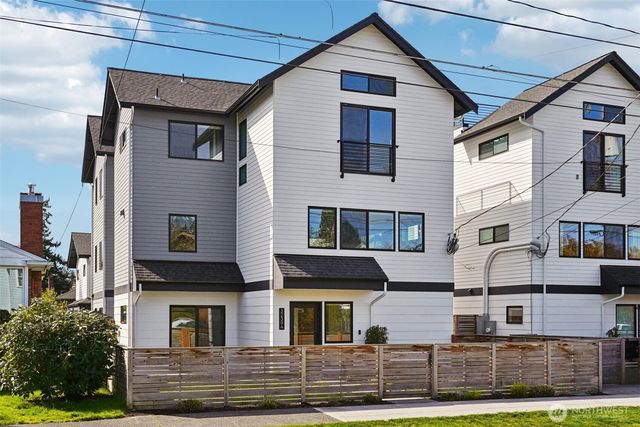 3239 61st Avenue SW, Seattle, WA 98116