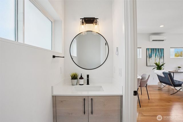 3239 61st Avenue SW, Seattle, WA 98116