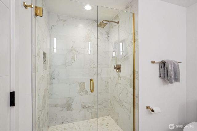 3239 61st Avenue SW, Seattle, WA 98116