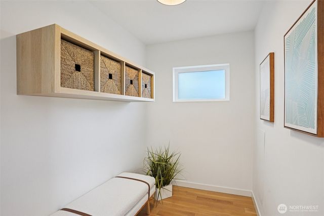 3239 61st Avenue SW, Seattle, WA 98116