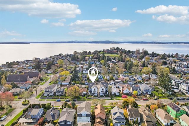 3239 61st Avenue SW, Seattle, WA 98116