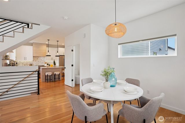 3239 61st Avenue SW, Seattle, WA 98116