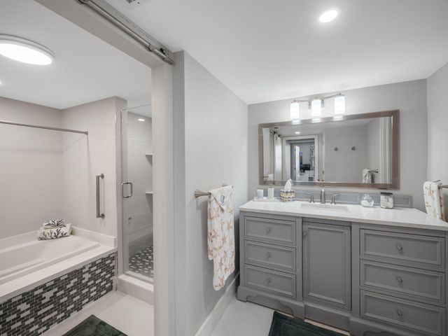 3400 N OCEAN Drive 1601, Singer Island, FL 33404
