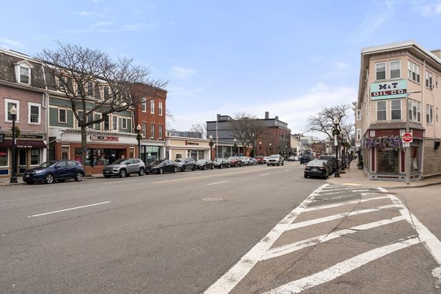 714 E 4th St 3, Boston, MA 02127
