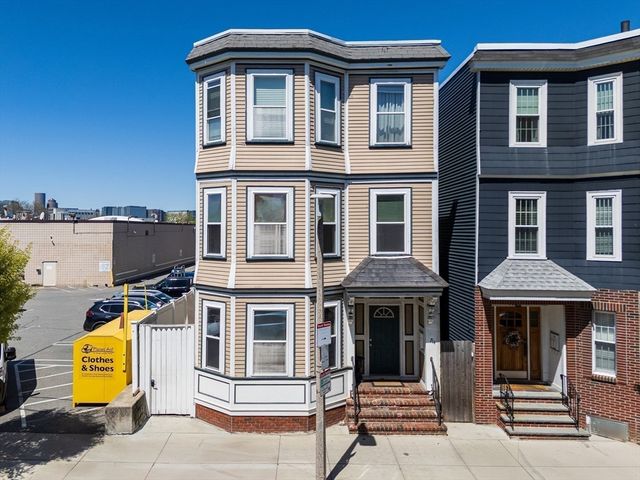 714 E 4th St 3, Boston, MA 02127