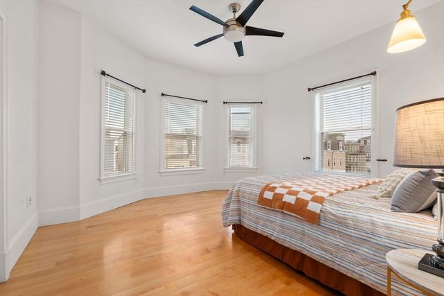 714 E 4th St 3, Boston, MA 02127