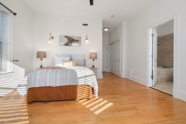 714 E 4th St 3, Boston, MA 02127