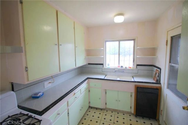 336 W Caldwell, Compton, CA 90220