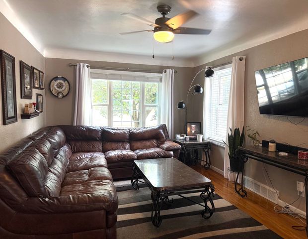 1311 S Grant Street, Bay City, MI 48708
