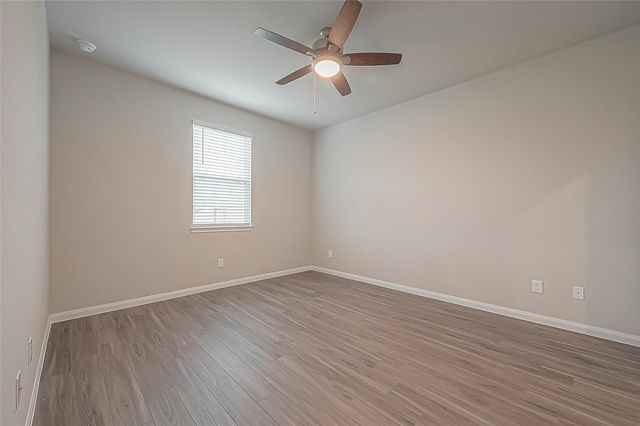 4923 Luke Mathew Drive, Rosharon, TX 77583