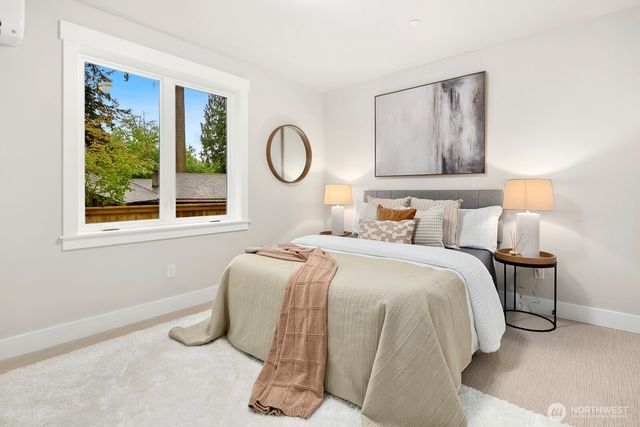 807 130th Avenue NE, Bellevue, WA 98004