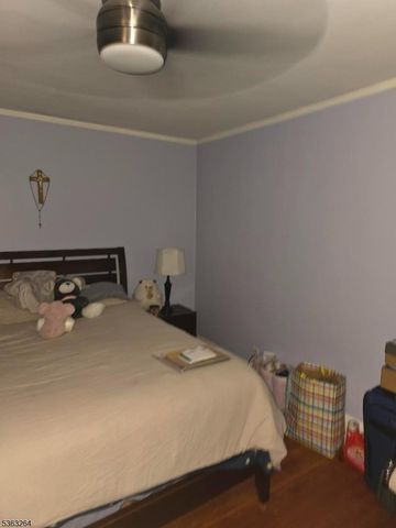 19 Pershing Ave, Elizabeth City, NJ 07202