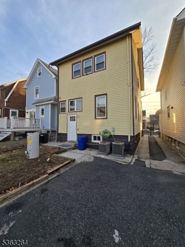 19 Pershing Ave, Elizabeth City, NJ 07202