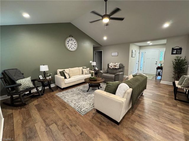 429 Winchester Drive, King, NC 27021