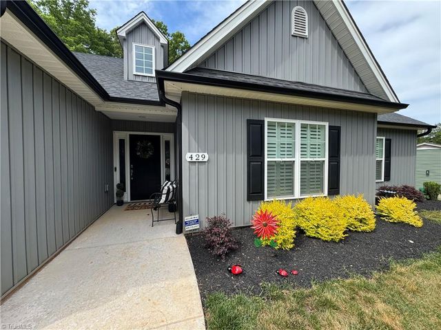 429 Winchester Drive, King, NC 27021