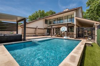 2306 Sheffield Square, Carrollton, TX 75007