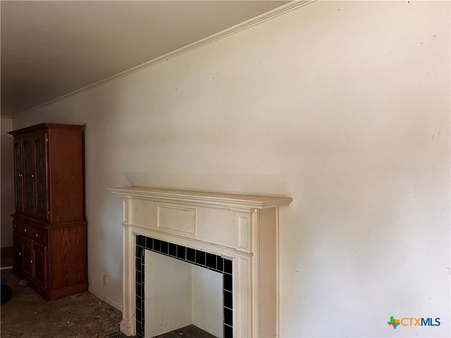 210 Travis Street, Port Lavaca, TX 77979