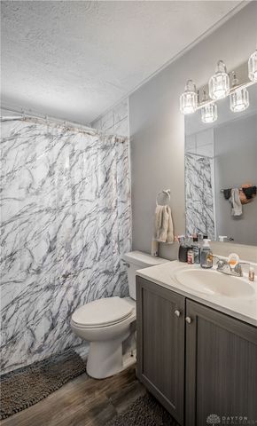 250 E Parkwood Drive, Dayton, OH 45405