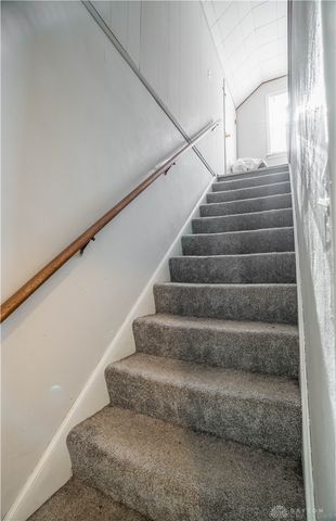 250 E Parkwood Drive, Dayton, OH 45405