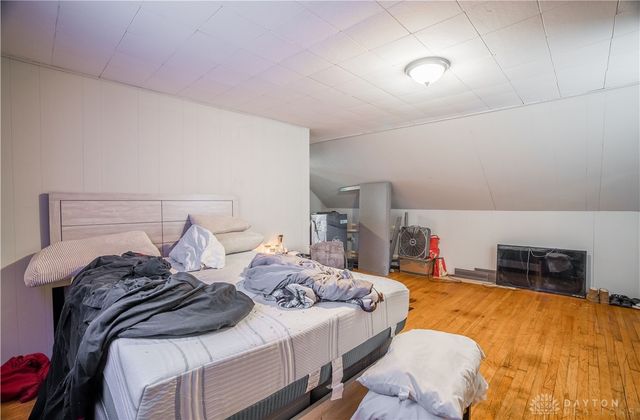 250 E Parkwood Drive, Dayton, OH 45405