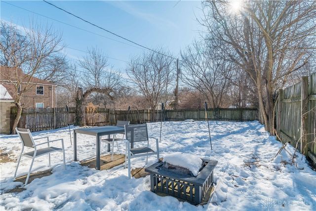 250 E Parkwood Drive, Dayton, OH 45405