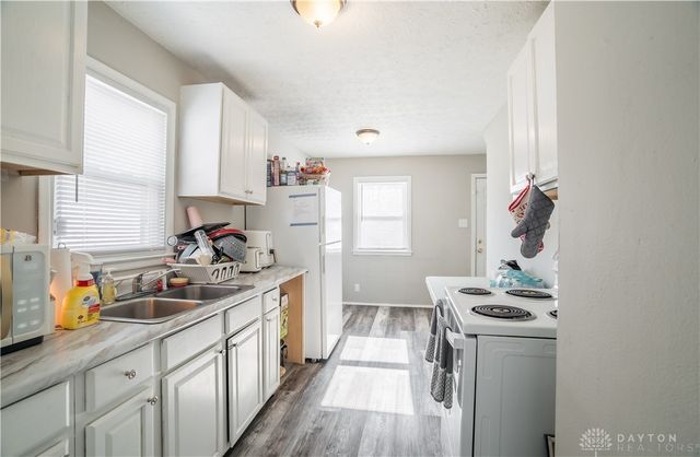 250 E Parkwood Drive, Dayton, OH 45405