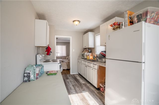 250 E Parkwood Drive, Dayton, OH 45405