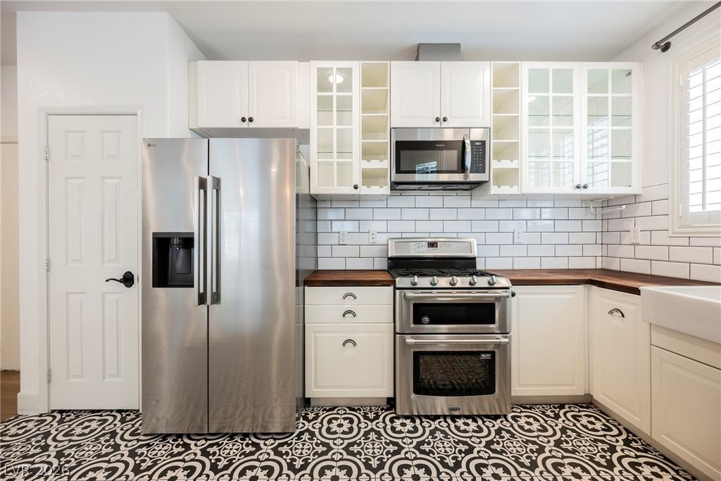9133 Alpine Grove Avenue 103, Las Vegas, NV 89149