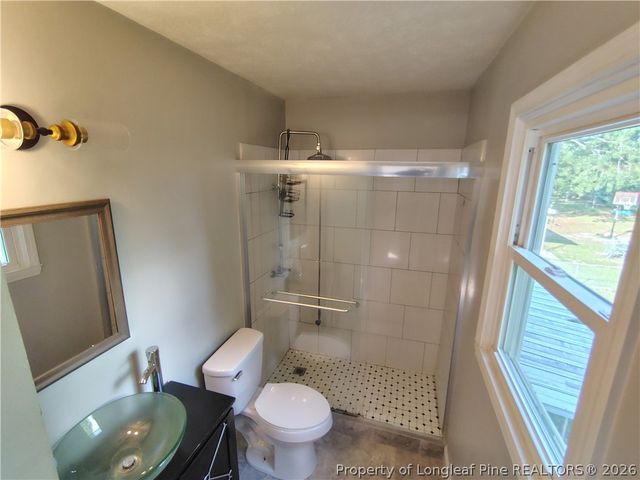 515 Farmview Drive, Fayetteville, NC 28311