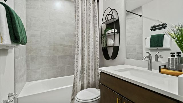 1353 JUNE LAKE LOOP, Haines City, FL 33844