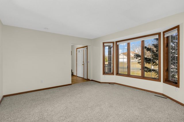 14110 Dearborn Path, Rosemount, MN 55068