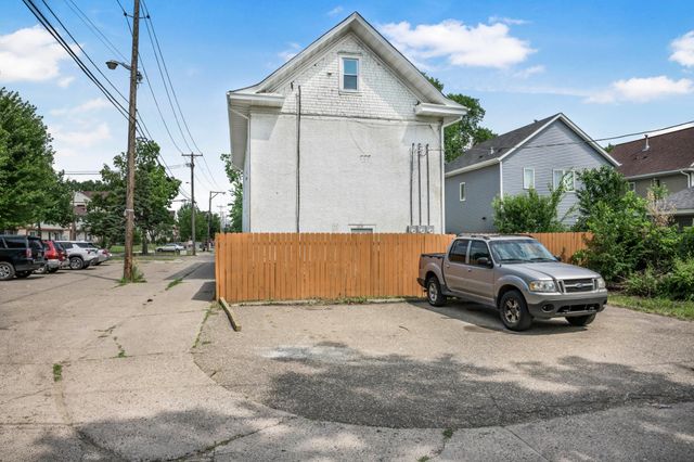 1237 Knox Avenue N, Minneapolis, MN 55411