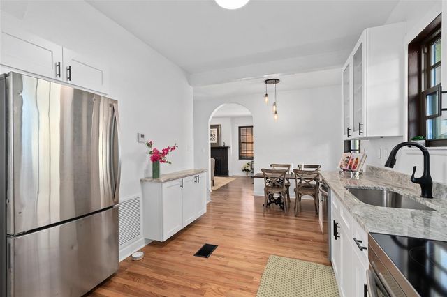 225 HIBISCUS COURT, Orlando, FL 32801