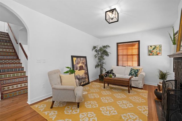 225 HIBISCUS COURT, Orlando, FL 32801