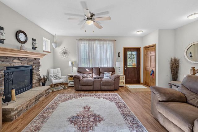 972 Stonehaven Drive, Sun Prairie, WI 53590