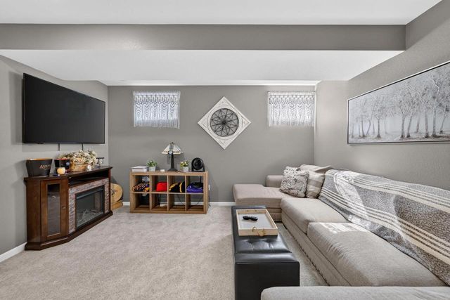 972 Stonehaven Drive, Sun Prairie, WI 53590
