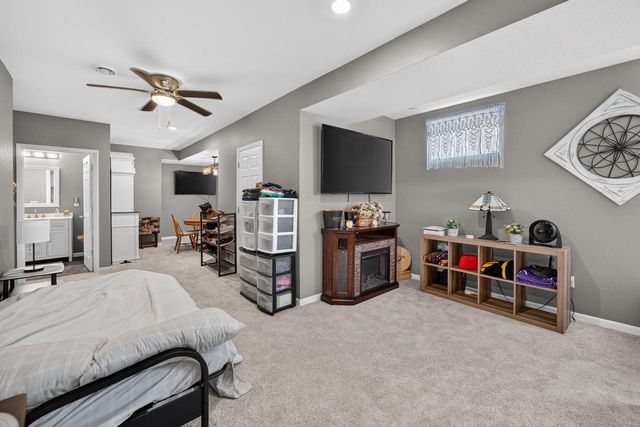 972 Stonehaven Drive, Sun Prairie, WI 53590