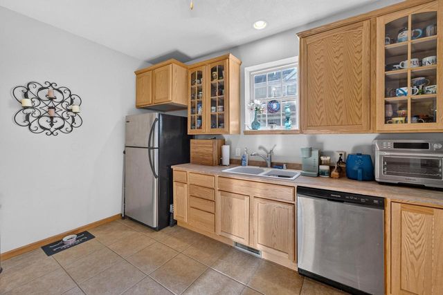 972 Stonehaven Drive, Sun Prairie, WI 53590