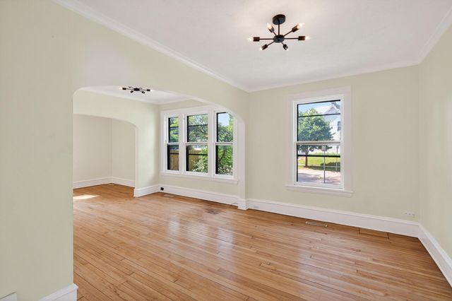 2900 30th Avenue S, Minneapolis, MN 55406