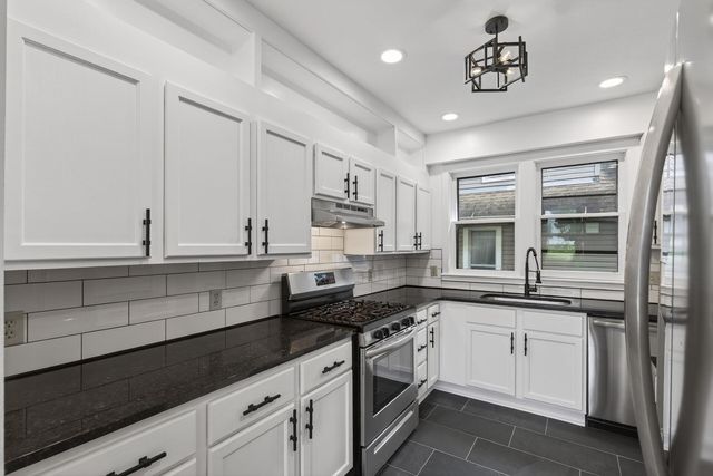 2900 30th Avenue S, Minneapolis, MN 55406