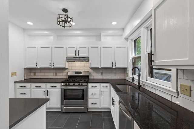 2900 30th Avenue S, Minneapolis, MN 55406