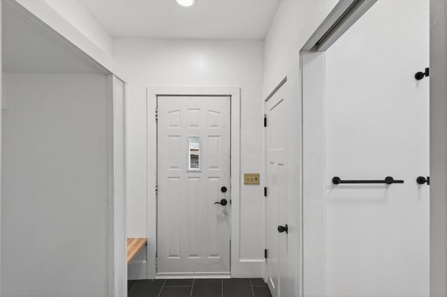 2900 30th Avenue S, Minneapolis, MN 55406